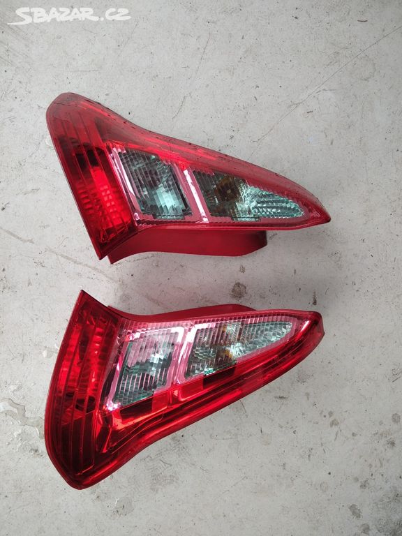 citroen C4 leve zadni svetlo 3dveř