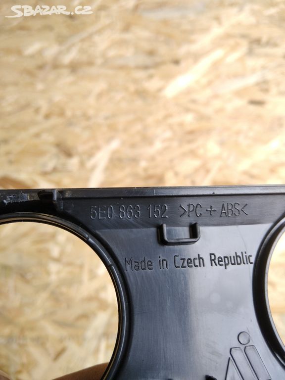 Krytka Ovládání Topení Škoda Octavia 3 5E0863152