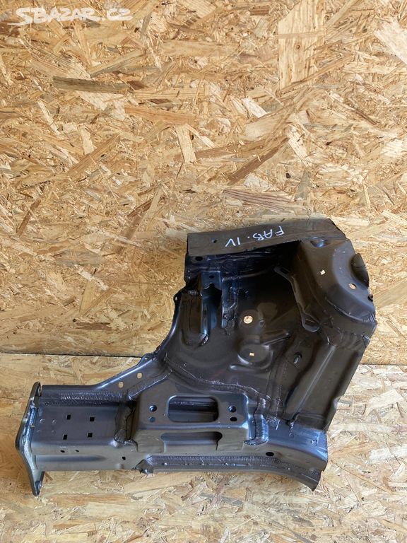 Škoda fabia 4,IV pravý přední nosník