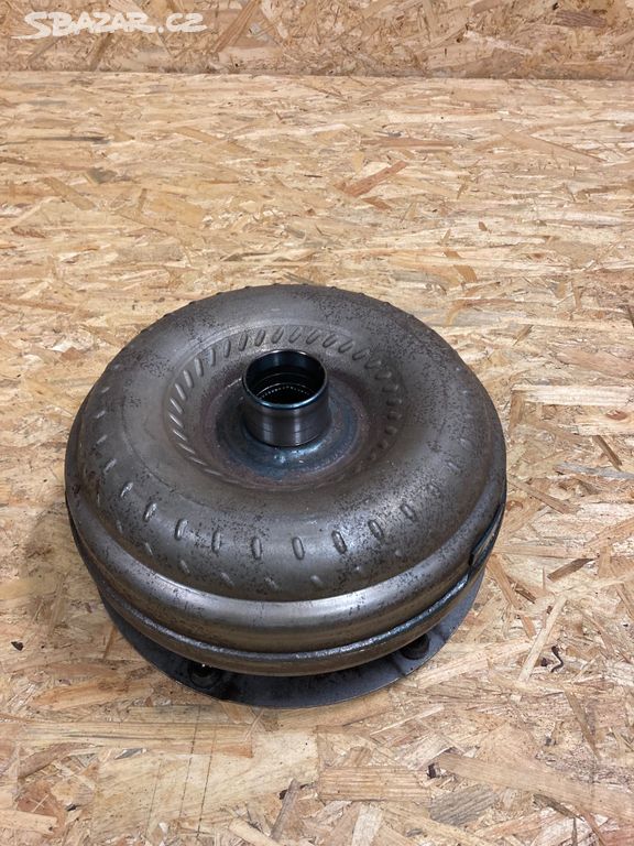 1087322304 MĚNIČ MOMENTU