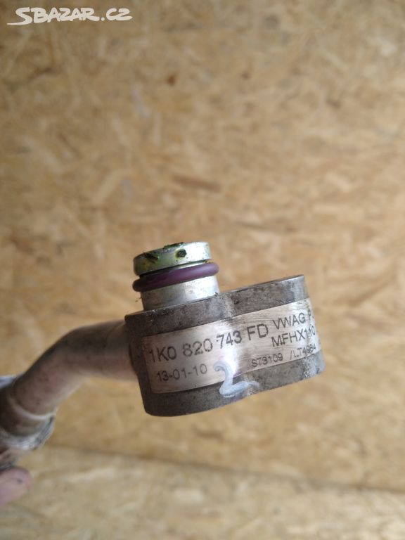 klimatrubka potrubí klimatizace  1K0820743FD