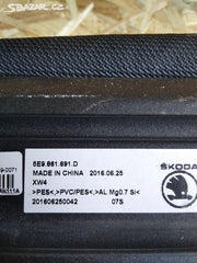 dělící stěna zavazadlového prostoru Octavia III