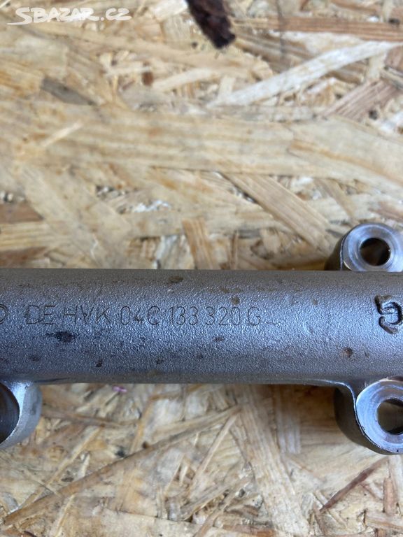 04C133320G Vstřikovací lišta