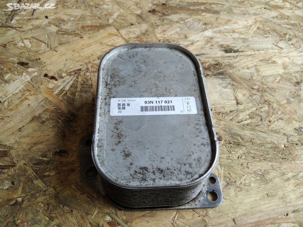 chladič oleje 2,0 TDI 03N115389A 03N117021