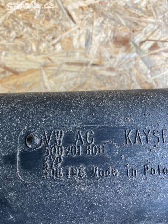 Nádobka s aktivním uhlí  5Q0201801