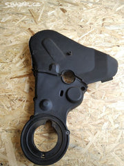 kryt rozvodů motoru  04L109147D