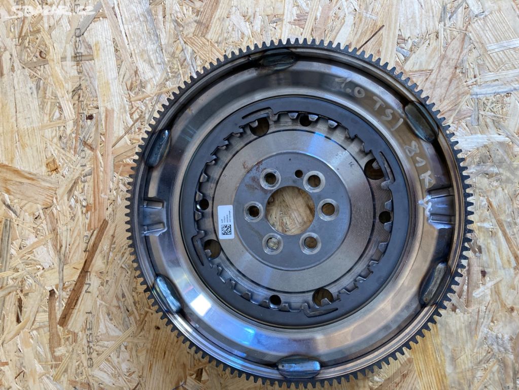 Setrvačník Škoda 04C105266F 04C105266H