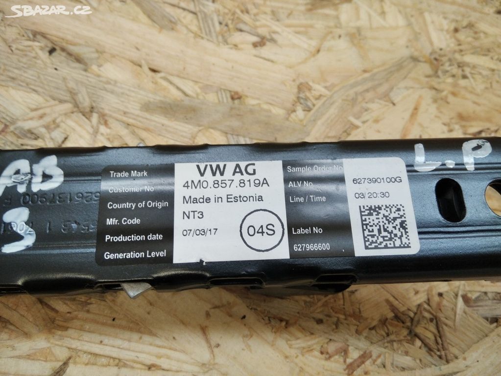 Nastavení výšky bezpečnostního pásu 4M0857819A