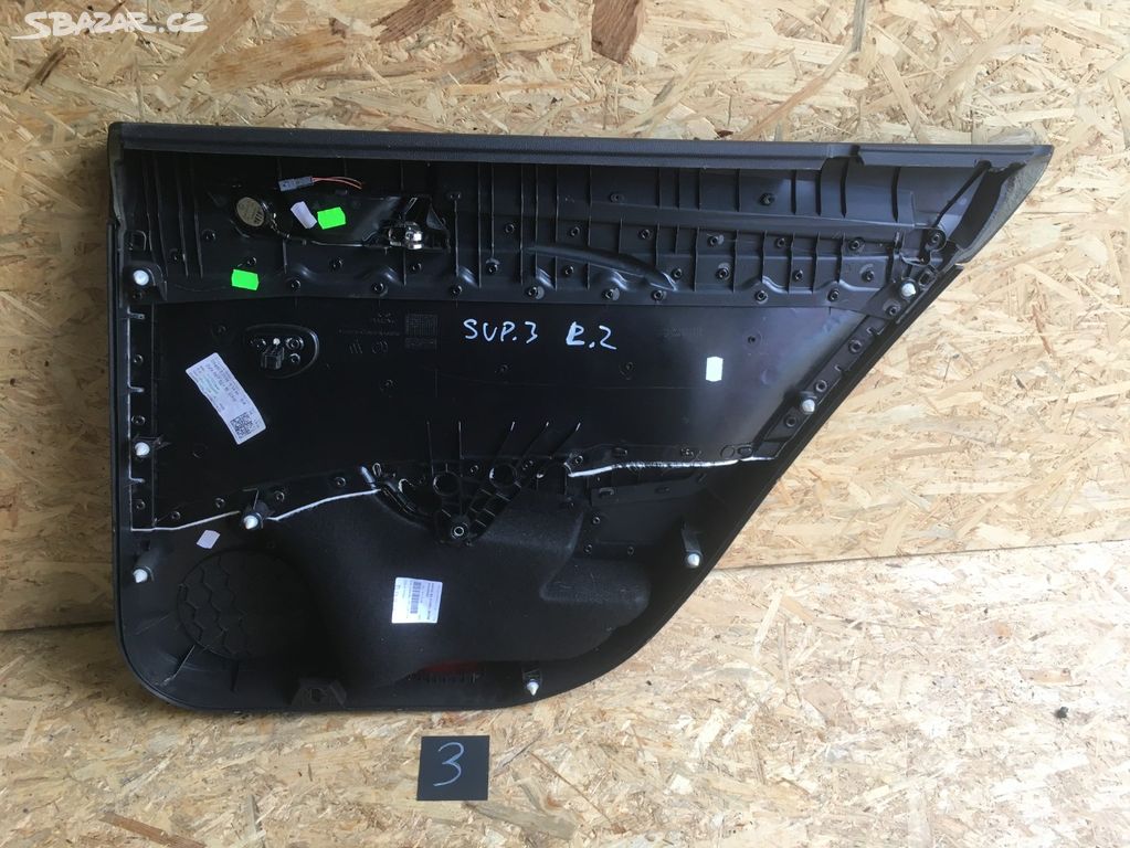 Škoda Superb III,3 levá zadní výplň sedan