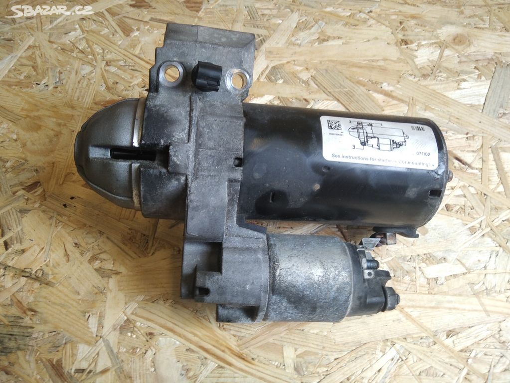 BMW X6 startér 8570382-01
