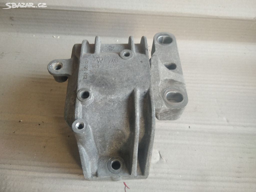 silentblok motoru ŠKODA  1K0199262M