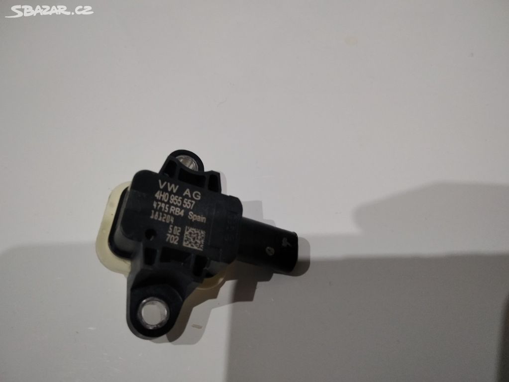 4H0955557 senzor nárazu VW / Skoda