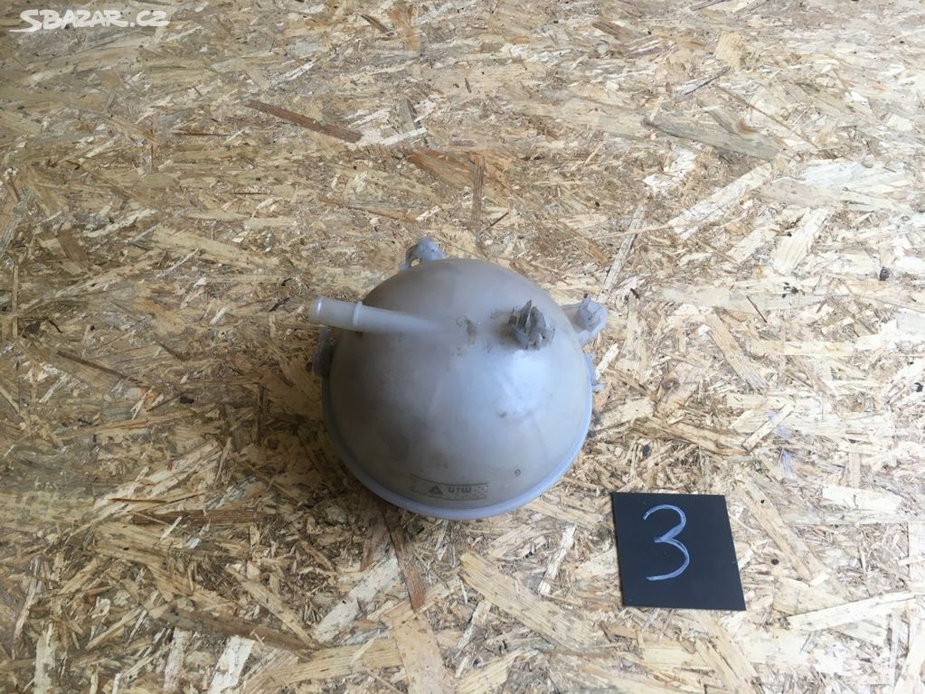 5q0121407g vyrovnávací nádoba