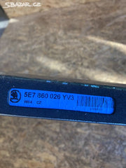 Škoda Octavia IV,4 hágus  5E7860026 YV3