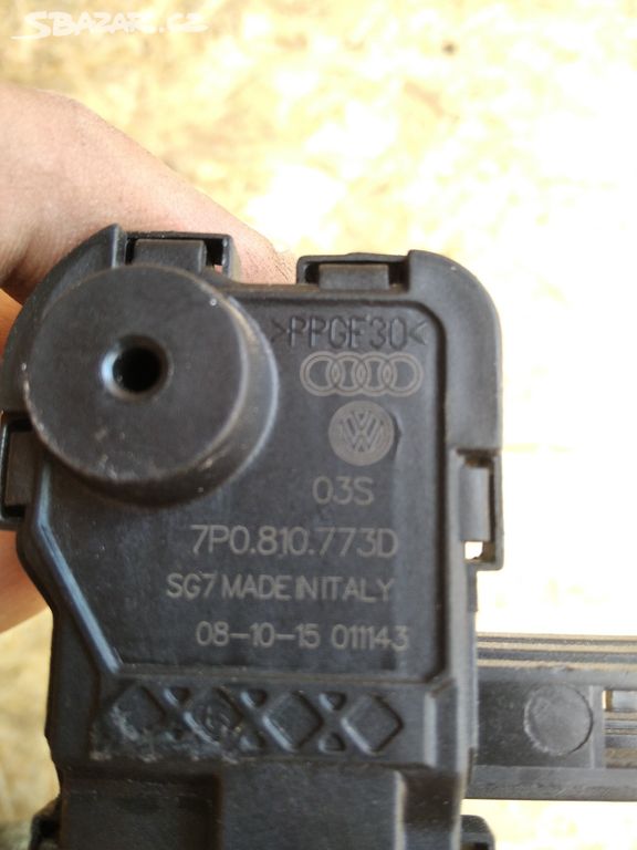 nastavovací zařízení VAG 7P0810773D