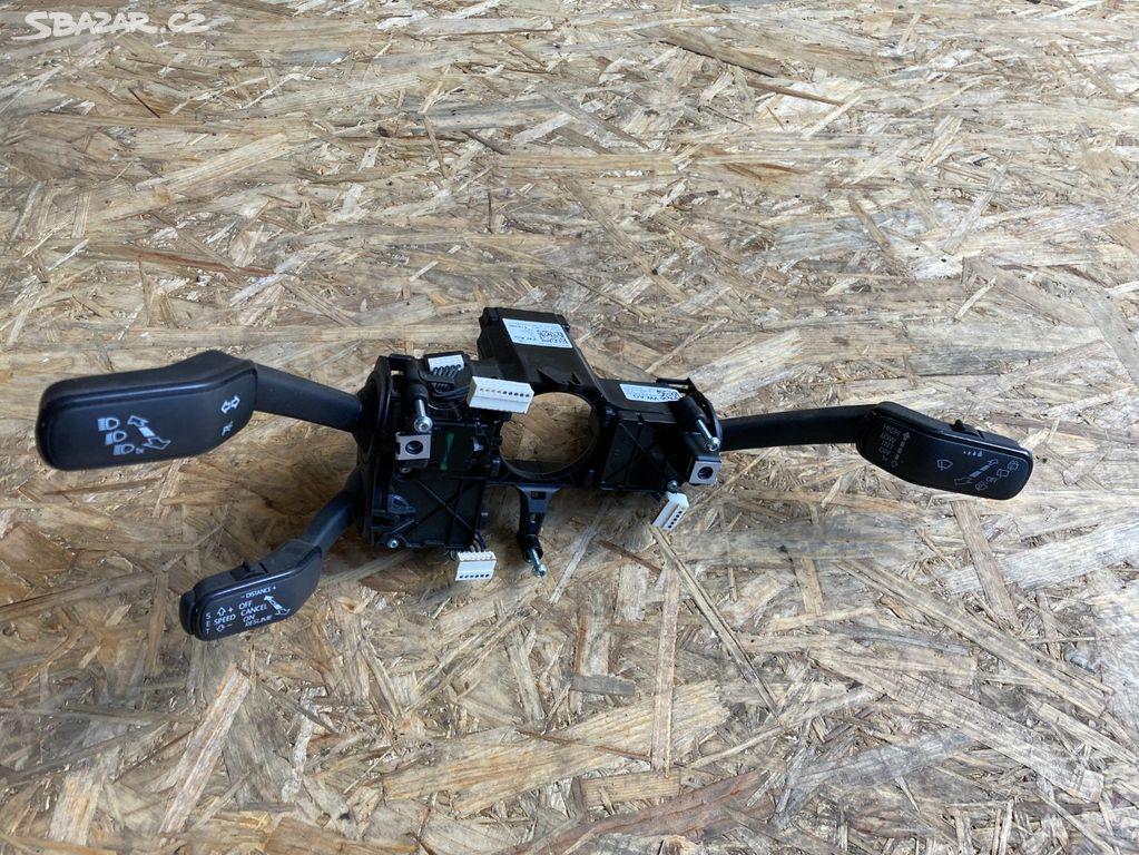 5Q0953502AT a 5Q0953521GF Přepínač kombinovaný