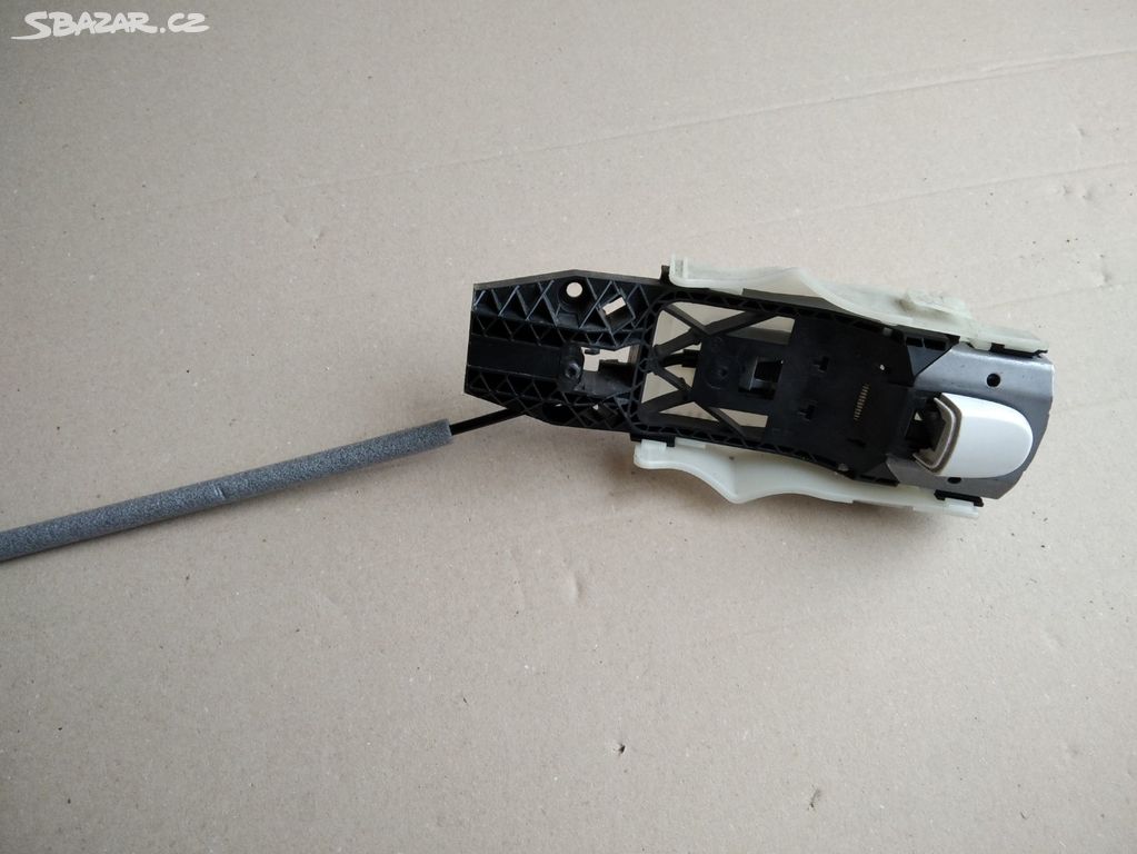 5N0837885H třmeny levý přední Fabia 3