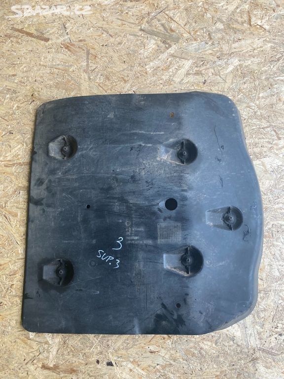 kryt podlahy ŠKODA Superb III 3V0 sedan 3V0825521