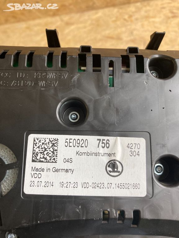 Budíky Škoda octavia III,3 RS benzín 5E0920756