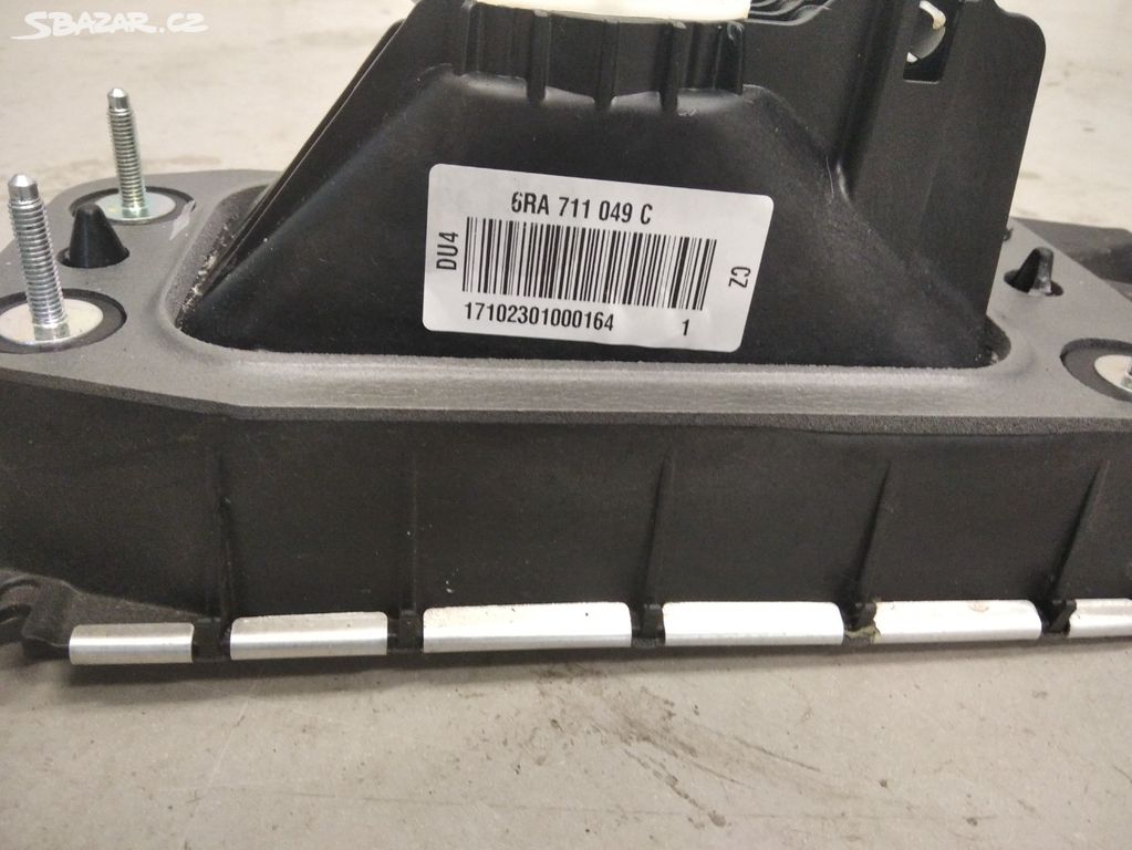 6RA711049C táhlo řazení škoda