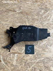 Škoda Octavia IV,4 plast nosníku 5WA971879