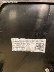 Škoda superb III,3 levá přední výplň 3V1867013D