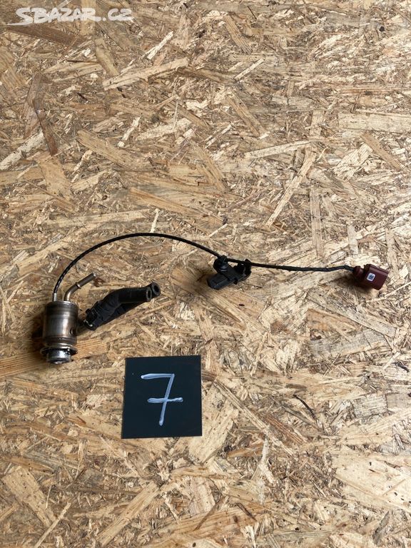 05L131113J vstřik.tryska pro redukční prostředek