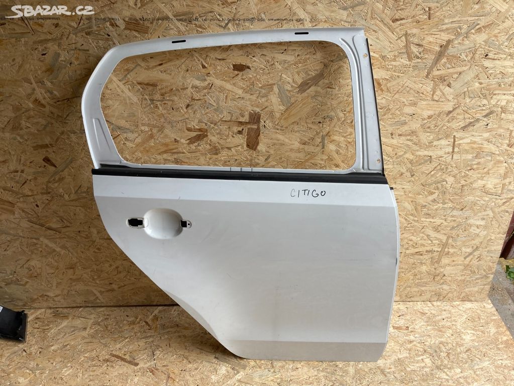 Škoda Citigo pravé zadní dveře