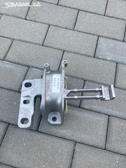 Držák motoru 2Q0199262BC