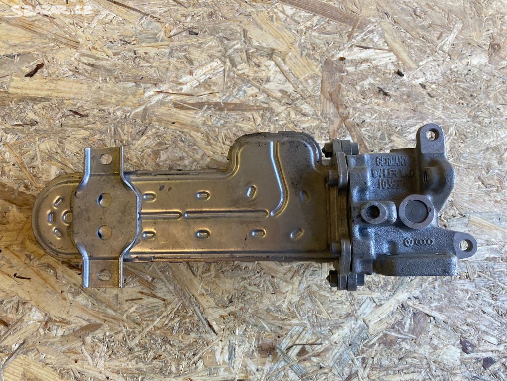 CHLADIČ ZPĚTNÉHO VEDENÍ SPALIN 03Q131513J